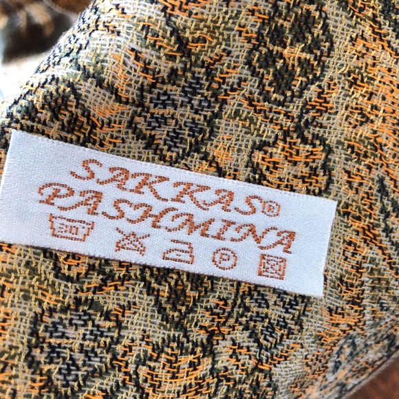 PASHMINA SCARF/WRAP 70x27” - Picture 5 of 7